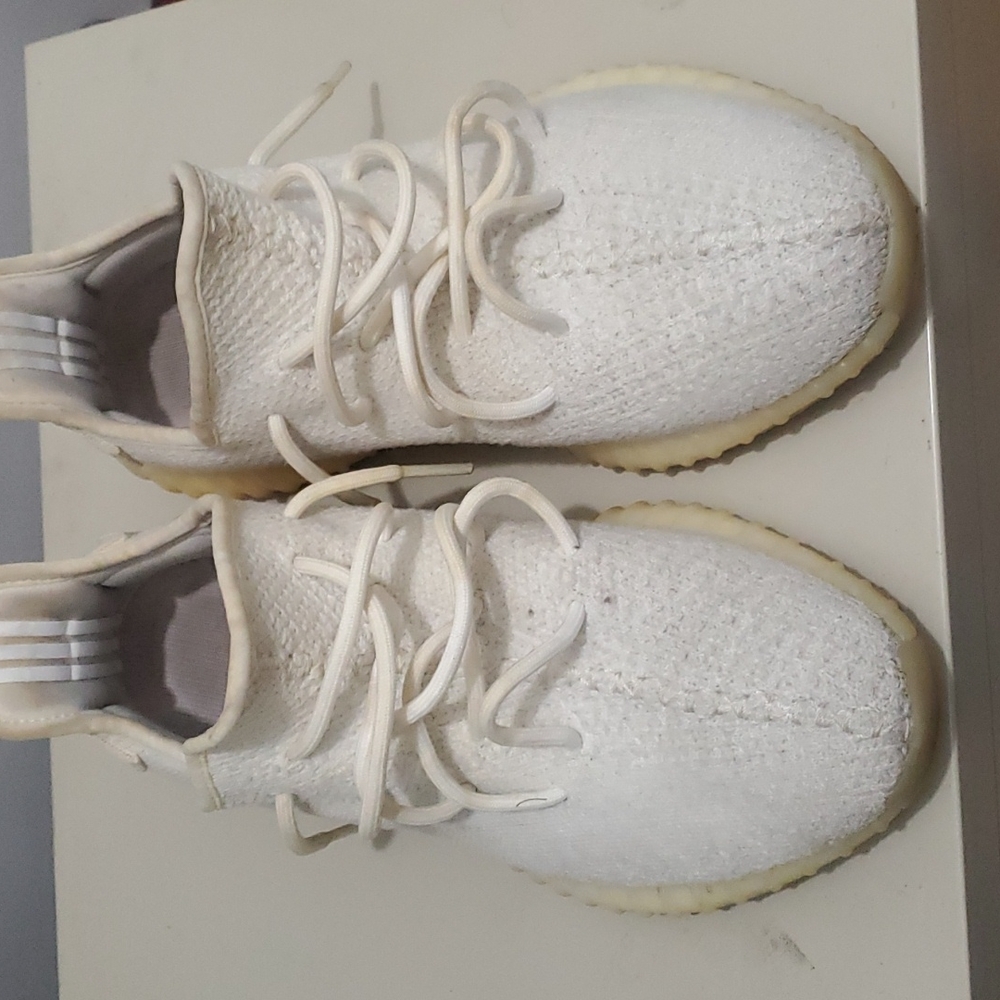 MEN'S SIZE 11 YEEZY'S